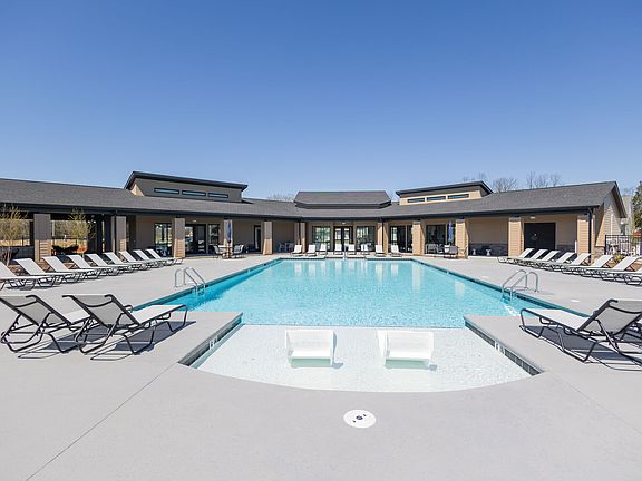 4th image of 610 E Cassa Way #711