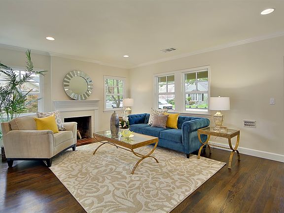3rd image of 1315 Teneighth Way