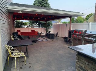 676 Empire Ave, West Babylon, NY 11704
