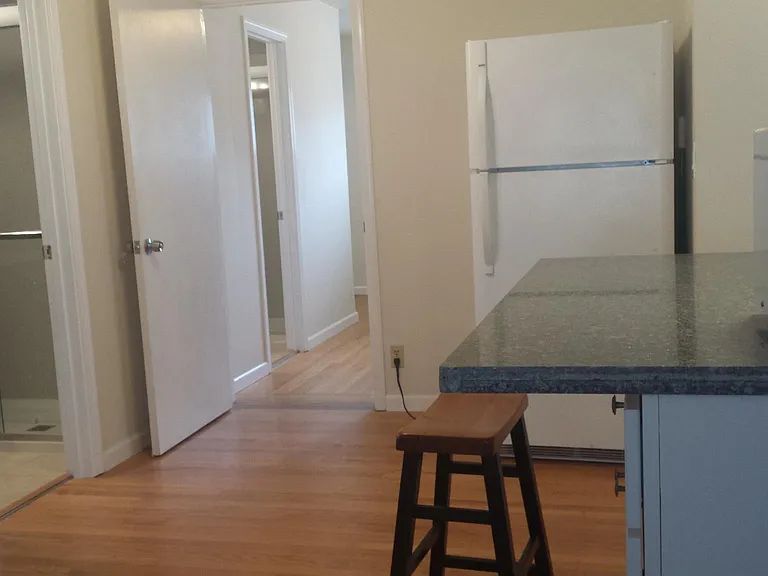 357 Hawthorne Ave #C — Photo 19