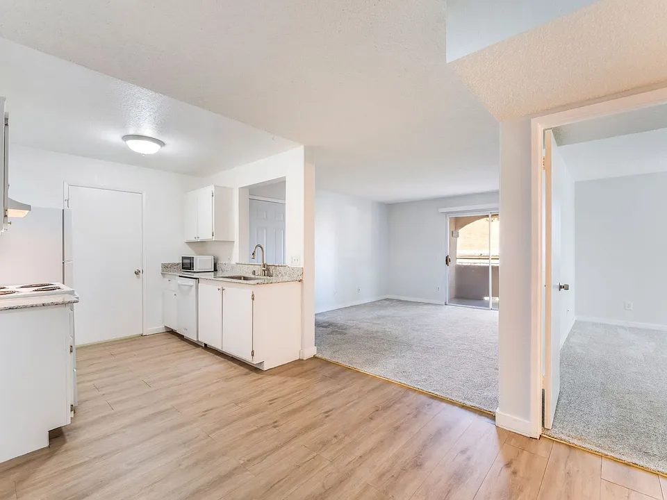 230 Mission Newport Ln #105