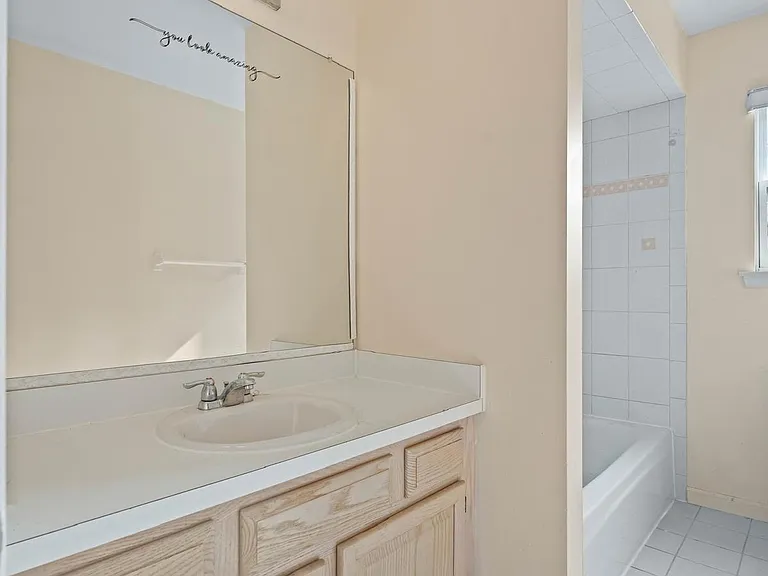 1 Gaelic Ct — Photo 14