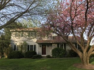 66 Buttonwood Dr, Lititz, PA 17543
