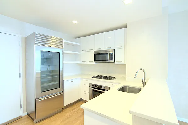 Rented by Avenues Real Estate | media 5