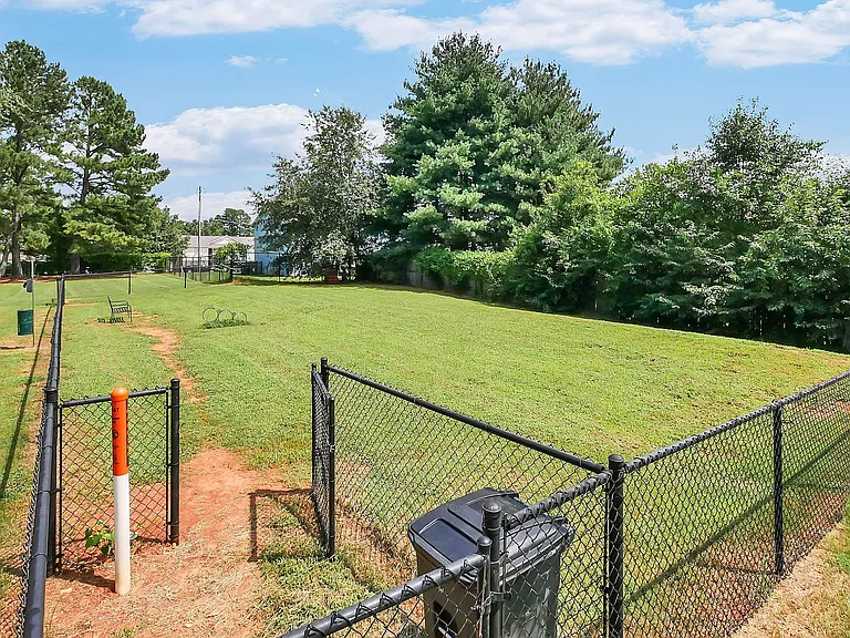 Madison Pines — Photo 19