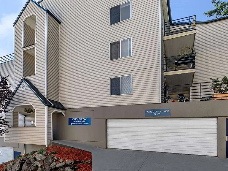 City View Apartments in West Seattle — Photo 17
