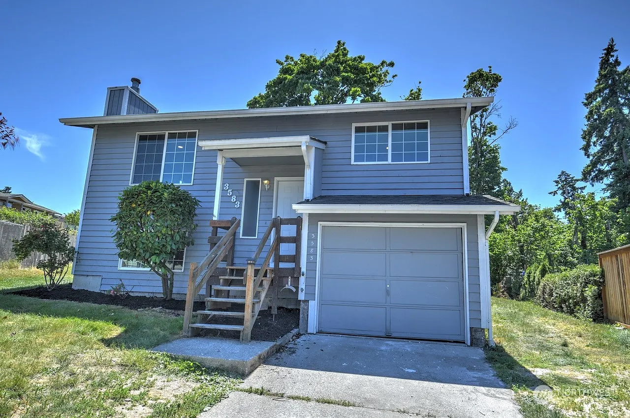 3583 E R Street photo 1