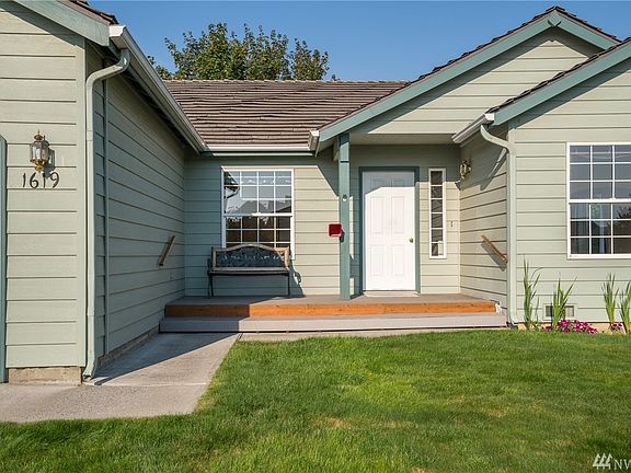 2nd image of 1619 Alderwood Dr