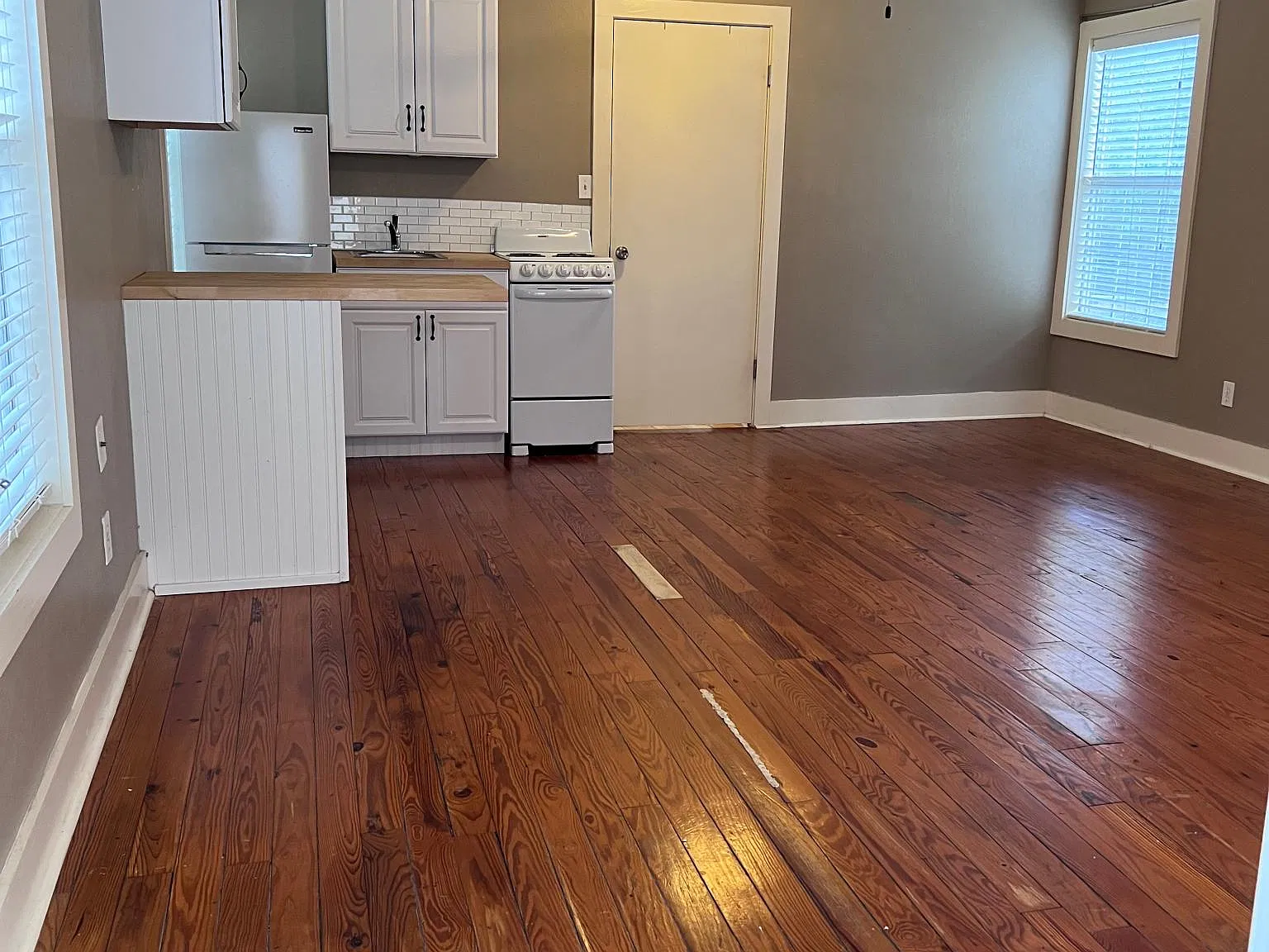 Tivy St, Kerrville — Photo 2