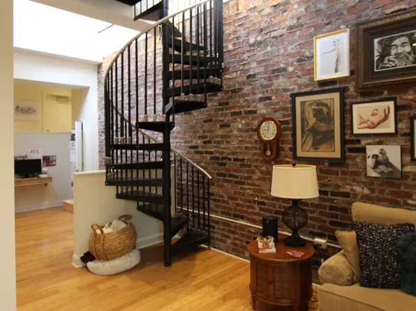 139 7th St #2000, Pittsburgh, PA 15222