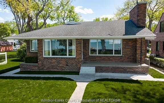 5th image of 13942 Riverside Dr E