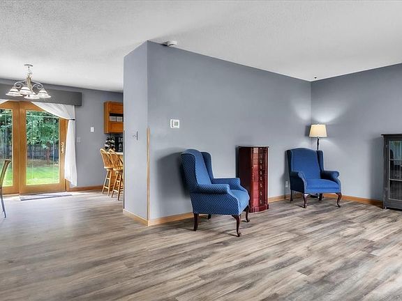 3rd image of E5656 704th Avenue