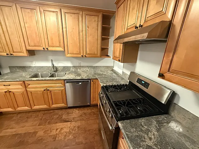 8366 Tampa Ave — Photo 6