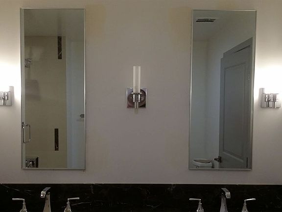 4th image of 1008 N Monterey St #201