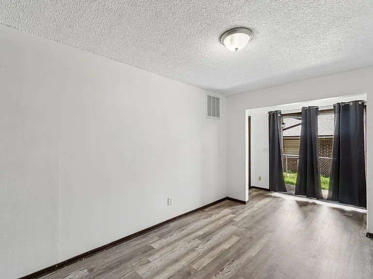 3807 Bradfred Dr #3809 — Photo 16