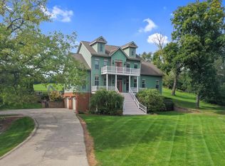 N6429 Hargraves Rd, Burlington, WI 53105