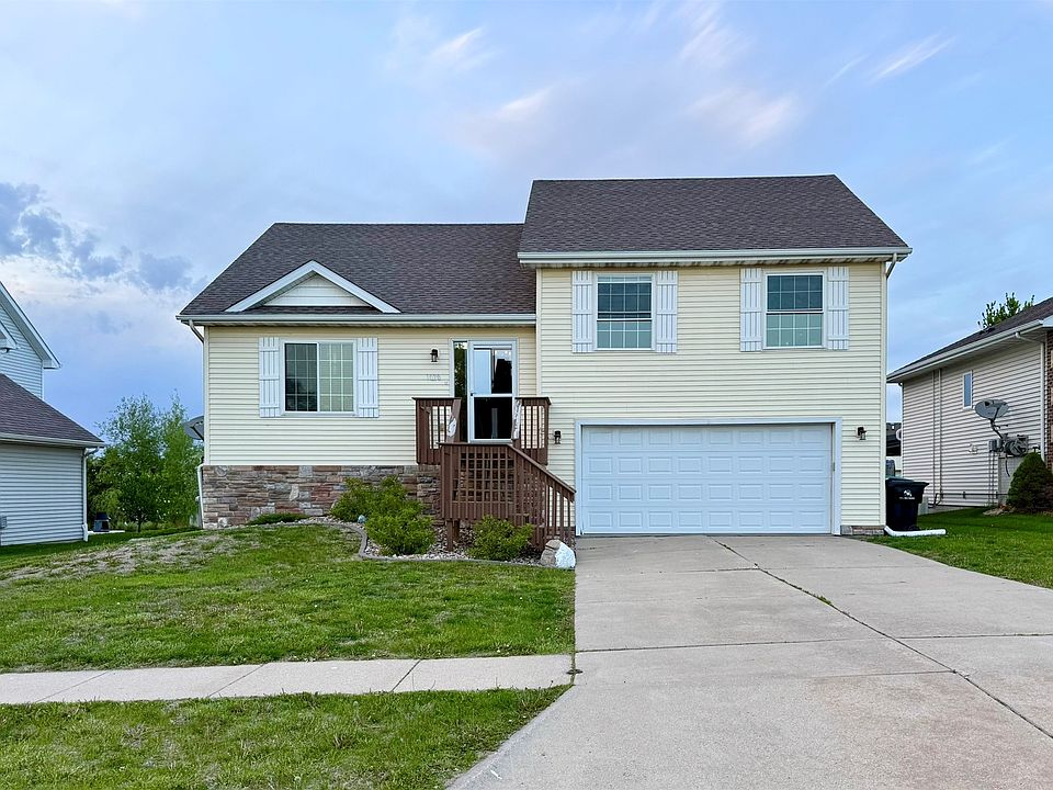 1st image of 1020 SW Springfield Dr