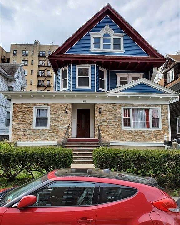 1st image of 18 Saint Andrews Pl