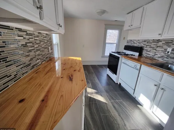 2300 Madison St NE #1, Minneapolis, MN 55418