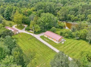 3620 Rowland Rd, Vassar, MI 48768