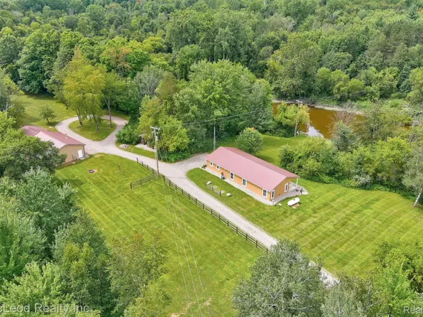 3620 Rowland Rd, Vassar, MI 48768