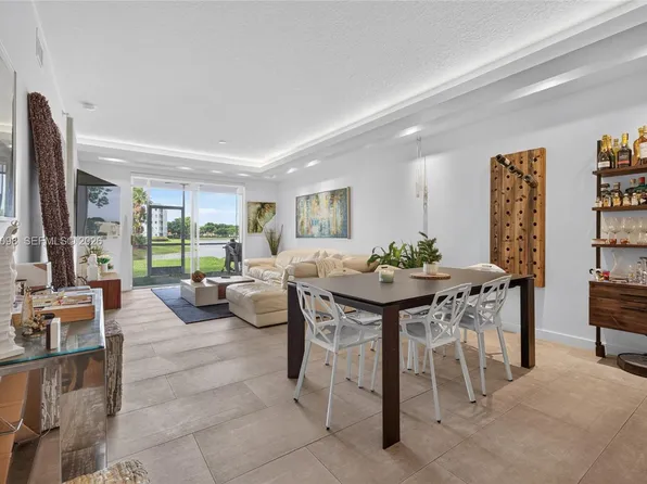 10730 NW 66th St APT 102, Doral, FL 33178