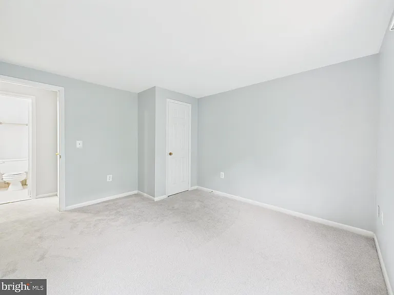5971 Clerkenwell Ct — Photo 35