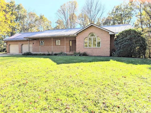 1401 Millers Ln, Zanesville, OH 43701