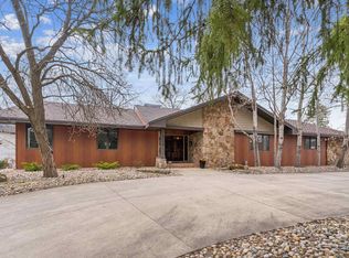 3538 Inverness Rd, Waterloo, IA 50701