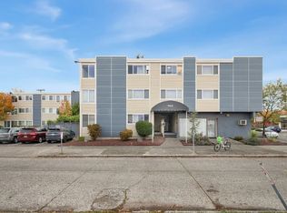 3504 SW Webster St APT 313, Seattle, WA 98126