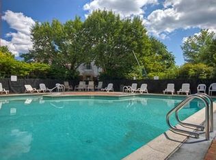 165 Cottage St APT 201, Chelsea, MA 02150