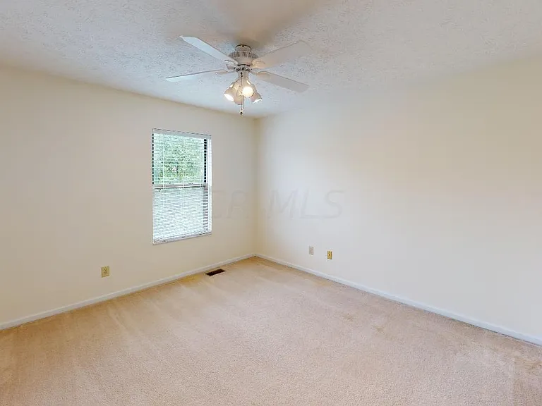 6498 Ringsend Ct — Photo 59