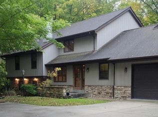 5287 Pleasant Hill Rd, Hartford, WI 53027