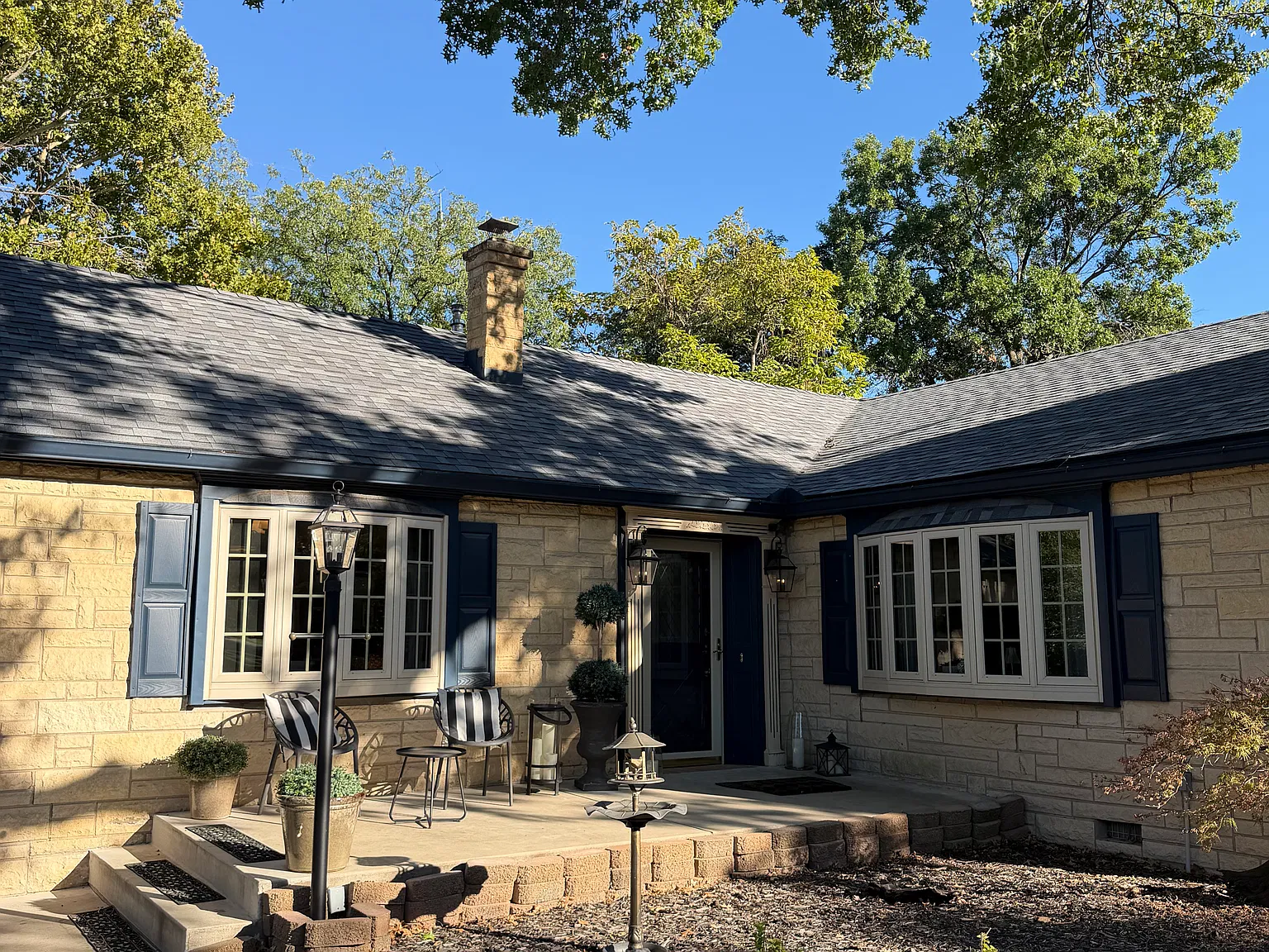 3 bed, 1978 sqft, $4,295 — Photo 3