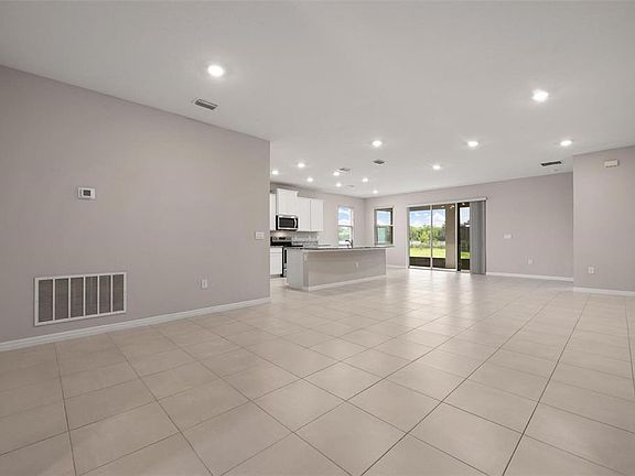4th image of 431 158TH STREET E