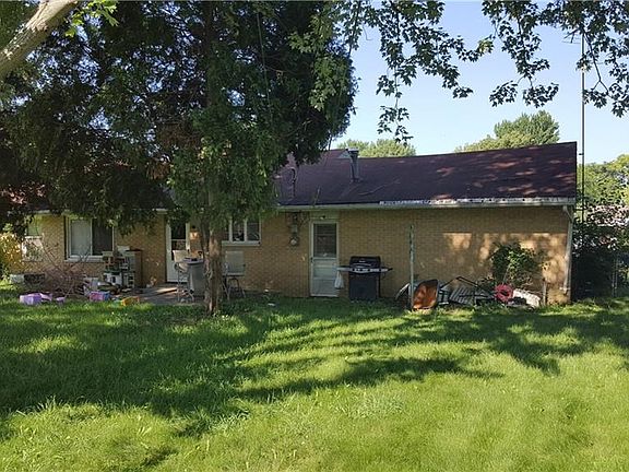 3rd image of 140 Millcreek Dr