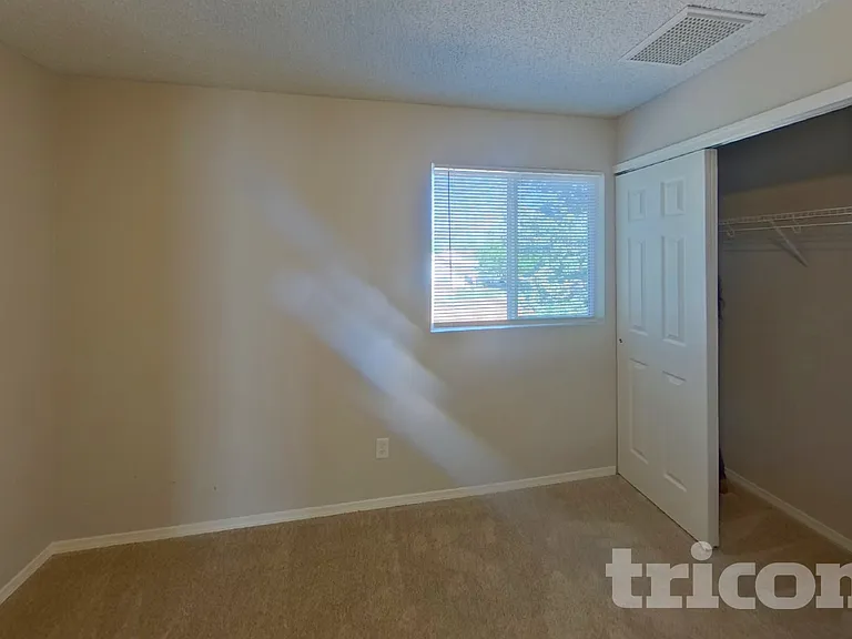 656 Golden Eagle Dr — Photo 9