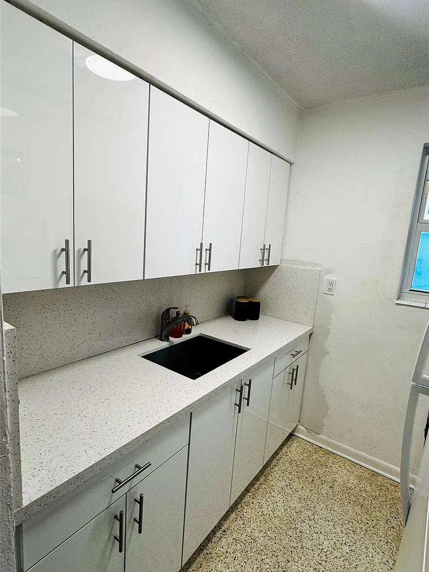 1 bed, 1.0 bath, 600 sqft, $1,800 — Photo 3