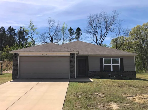 1961 Auburn Hills Dr, Benton, AR 72015