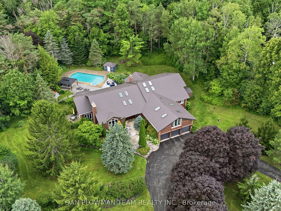1st image of 64 Woodbridge Cir