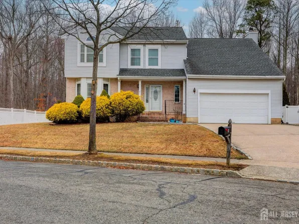 6 Morris Dr, Old Bridge, NJ 08857