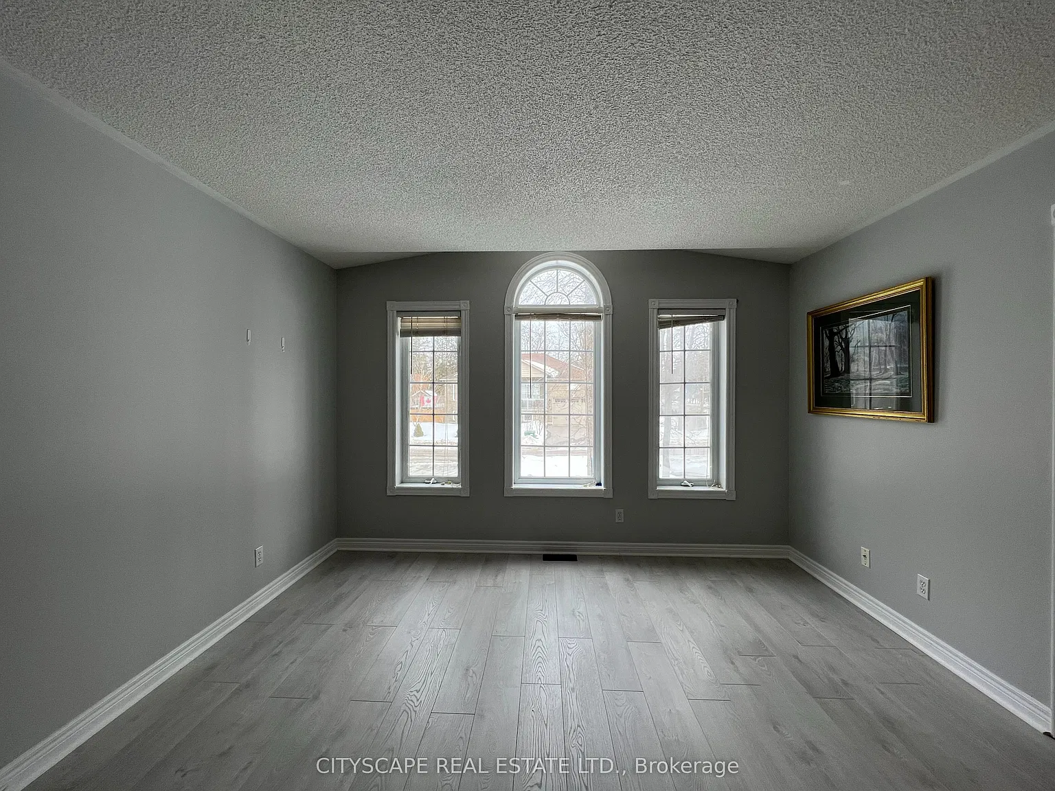 3 bed, $2,500 — Photo 4