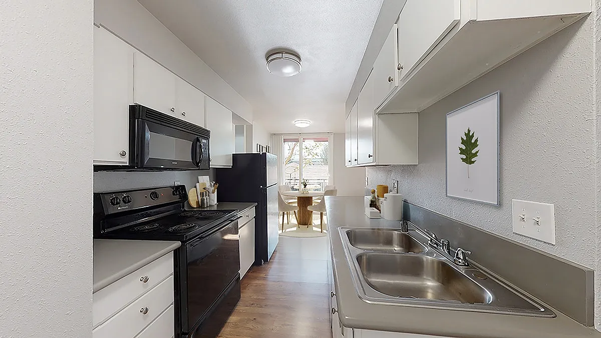 Newark Apartments — Photo 1