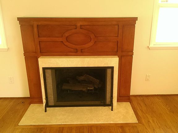 4th image of 279 E 20th St