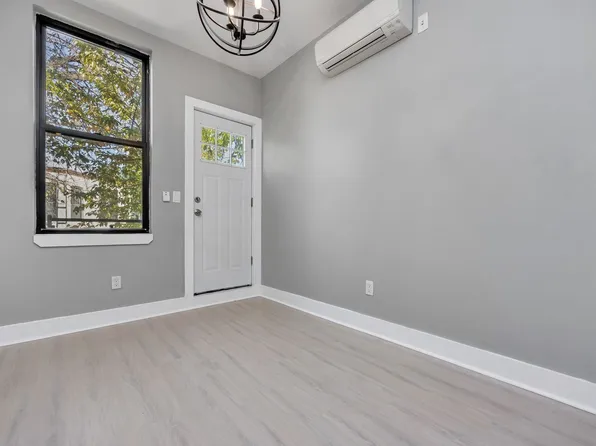 72-55 60 Lane image 26 of 28