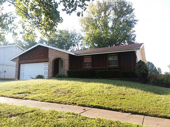 3rd image of 5192 Edgemere Dr