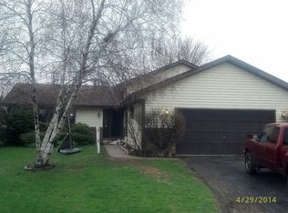 4110 Windrow Ct, Cherry Valley, IL 61016