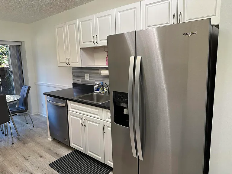 3953 Cocoplum Cir #3611 — Photo 18