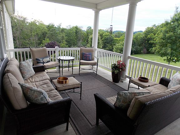 5th image of 40 Hilltop Dr