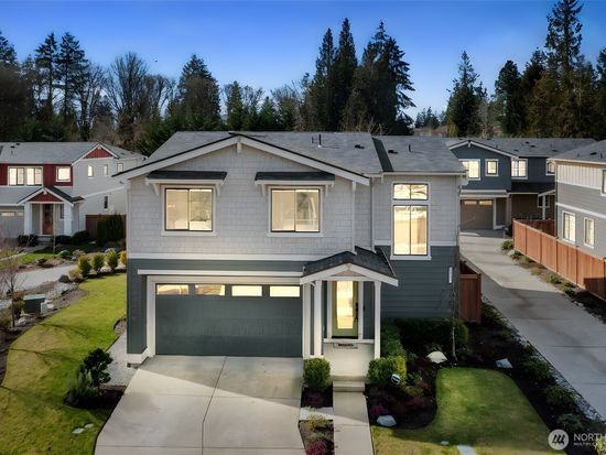 9951 135th Avenue NE #3, Kirkland, WA 98033